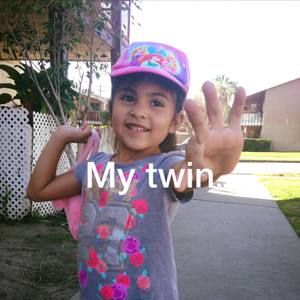 Meet your Posher, Julio